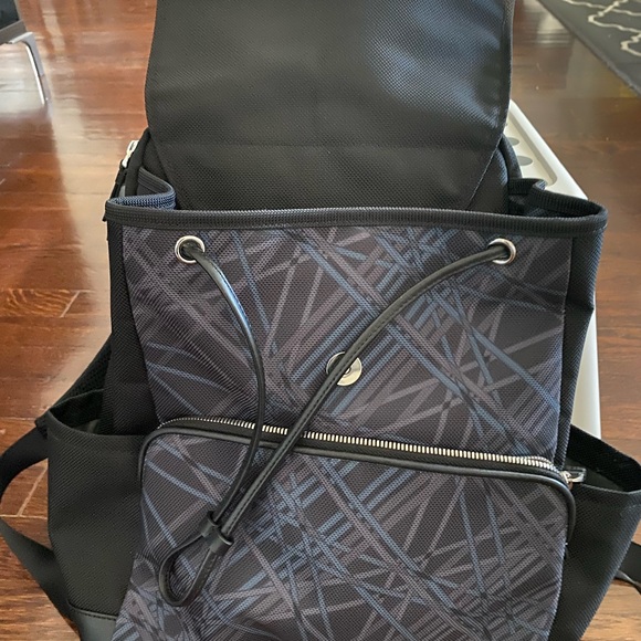 Tumi backpack - Picture 3 of 4